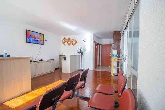 Sobrado à venda com 4 quartos, 279m² - Foto 1