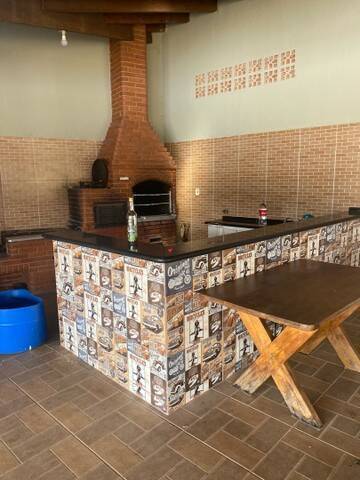 Chácara à venda com 3 quartos, 2500m² - Foto 1