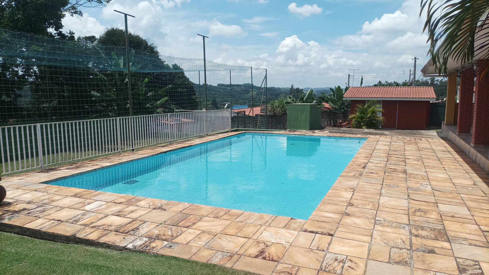 Casa à venda com 4 quartos, 440m² - Foto 2