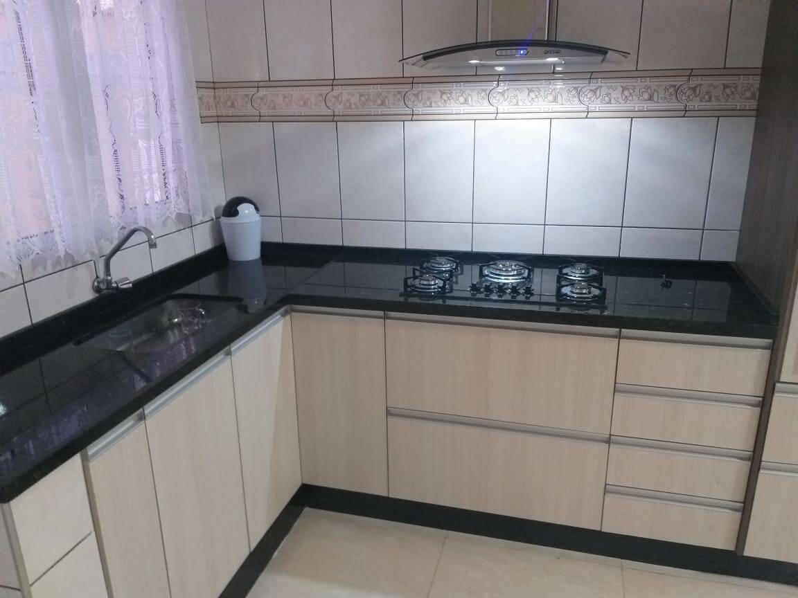 Casa à venda com 2 quartos, 177m² - Foto 2
