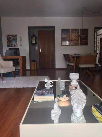 Apartamento à venda com 3 quartos, 135m² - Foto 3