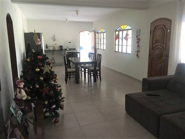 Chácara à venda com 5 quartos, 3000m² - Foto 1