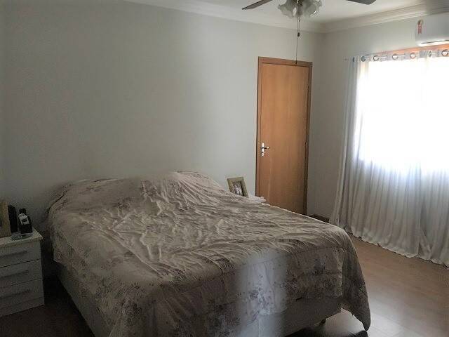 Chácara à venda com 5 quartos, 3000m² - Foto 5