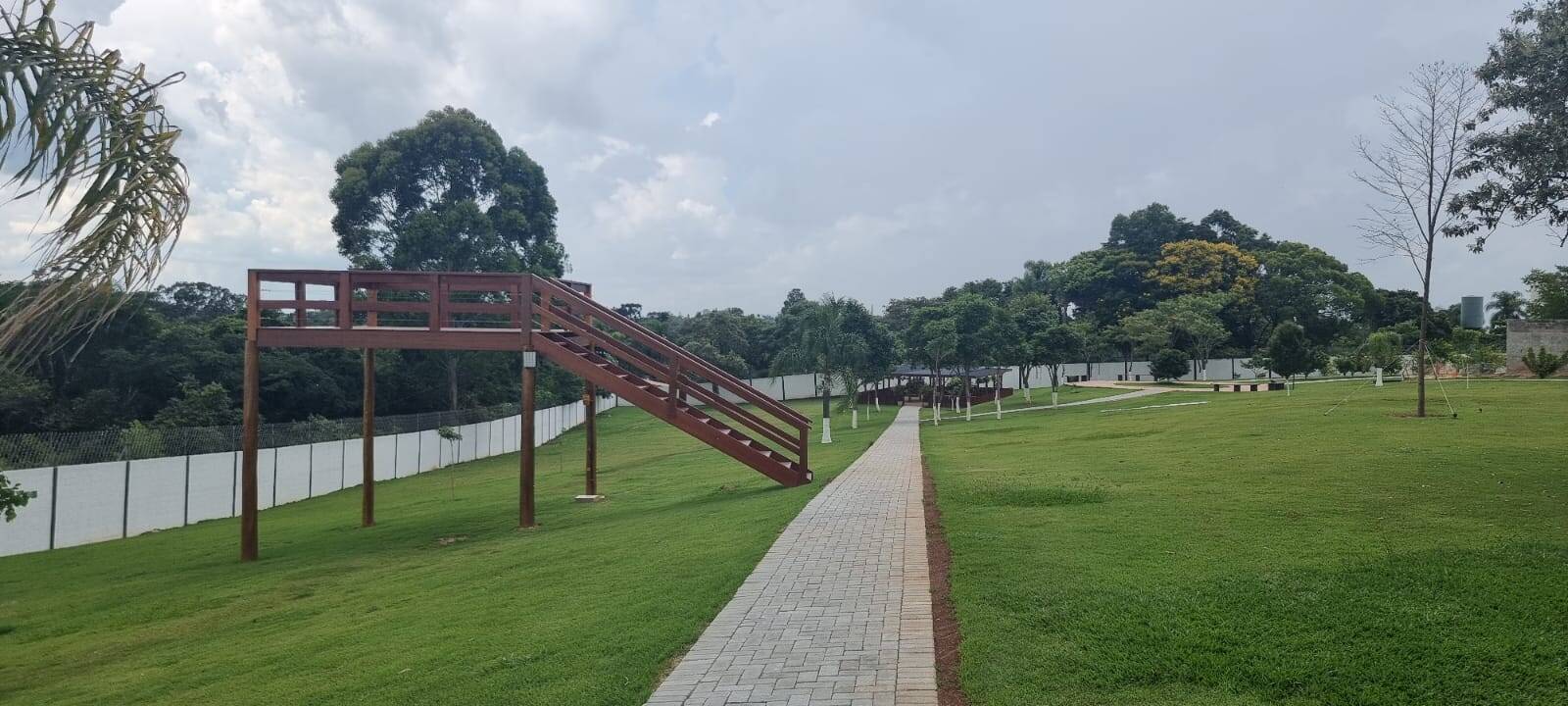 Casa de Condomínio à venda com 4 quartos, 228m² - Foto 32