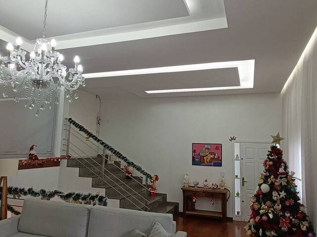 Sobrado para Venda em Jundiaí - 4