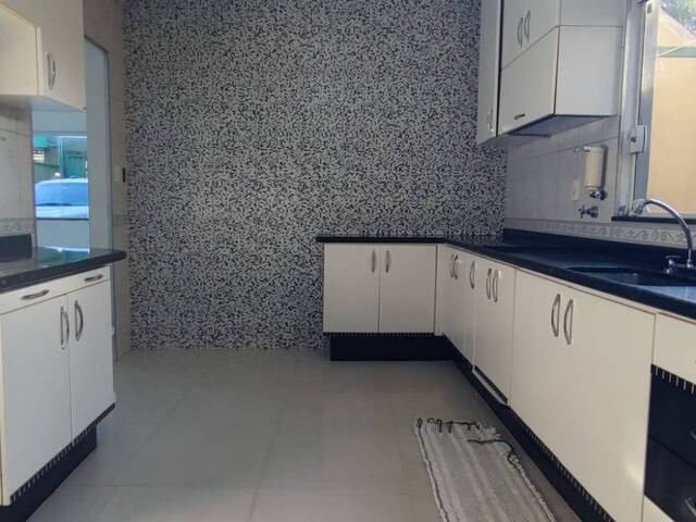 Sobrado para Venda em Jundiaí - 2