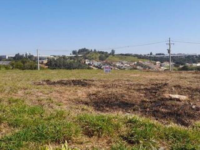 #1894 - Terreno para Venda em Louveira - SP - 2