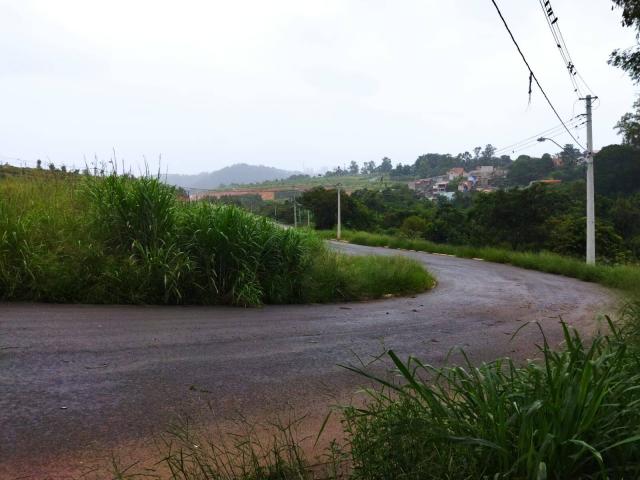 Área para Venda em Várzea Paulista - 2