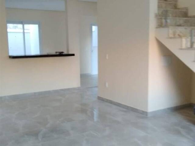 Casa para Venda em Jundiaí - 2