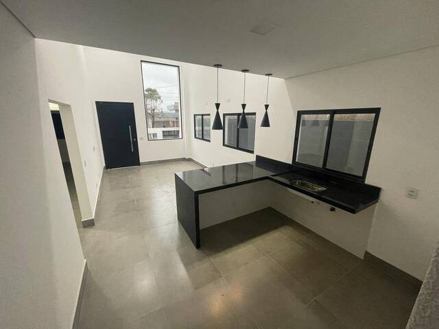 #1176 - Casa para Venda em Jundiaí - SP